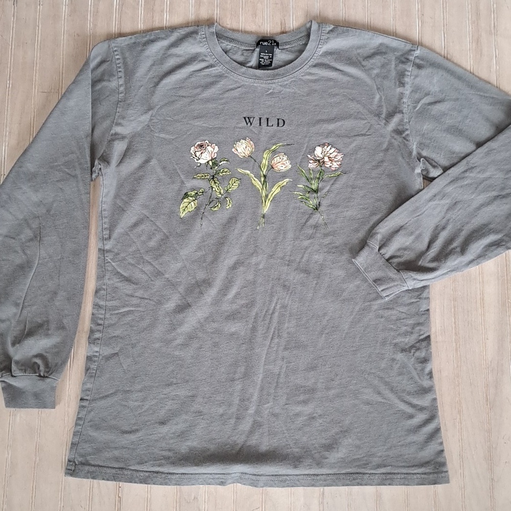 Rue21 Wild Flowers Graphic 100% Cotton Long Sleeve Casual Tee Shirt Gray Print